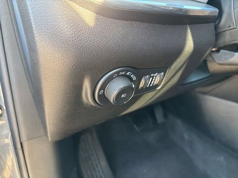 Used 2022 Jeep Compass Limited AWD/4WD image 25