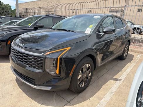 Certified 2026 Kia Sportage LX FWD image 1