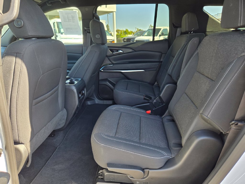 Used 2026 Chevrolet Traverse LT w/ Driver Confidence Package FWD image 10