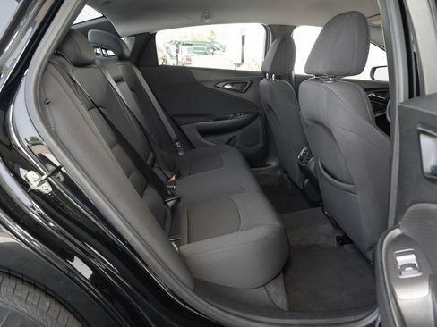 Used 2023 Chevrolet Malibu LT FWD image 38