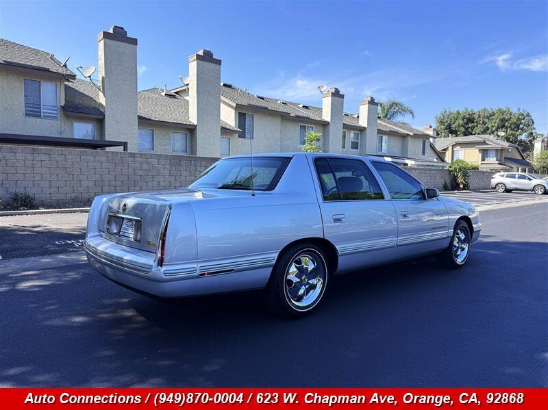 Used 1999 Cadillac De Ville Concours FWD image 3