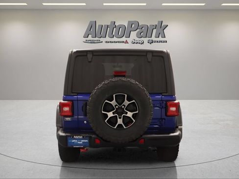 Certified 2018 Jeep Wrangler Unlimited Rubicon AWD/4WD image 7