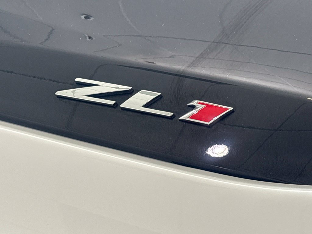 Used 2018 Chevrolet Camaro ZL1 RWD image 2