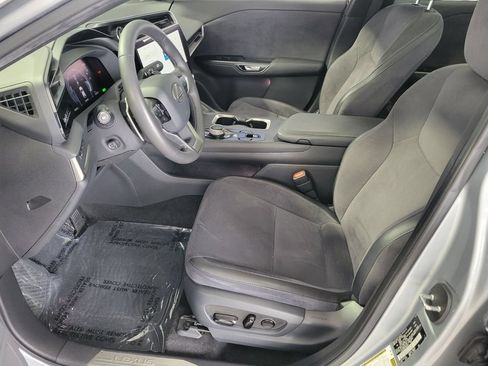 Certified 2023 Lexus RZ 450e Premium w/ Accessory Package (P5) AWD/4WD image 10