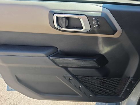 Used 2024 Ford Bronco Wildtrak image 32