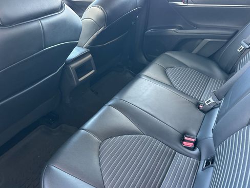 Certified 2022 Toyota Camry SE w/ Convenience Package FWD image 11