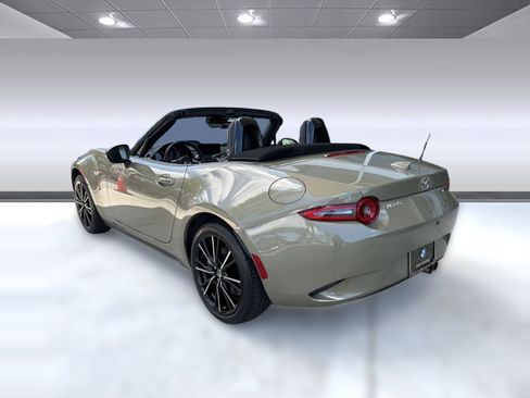 Used 2024 MAZDA MX-5 Miata Grand Touring w/ Weather Package RWD image 3