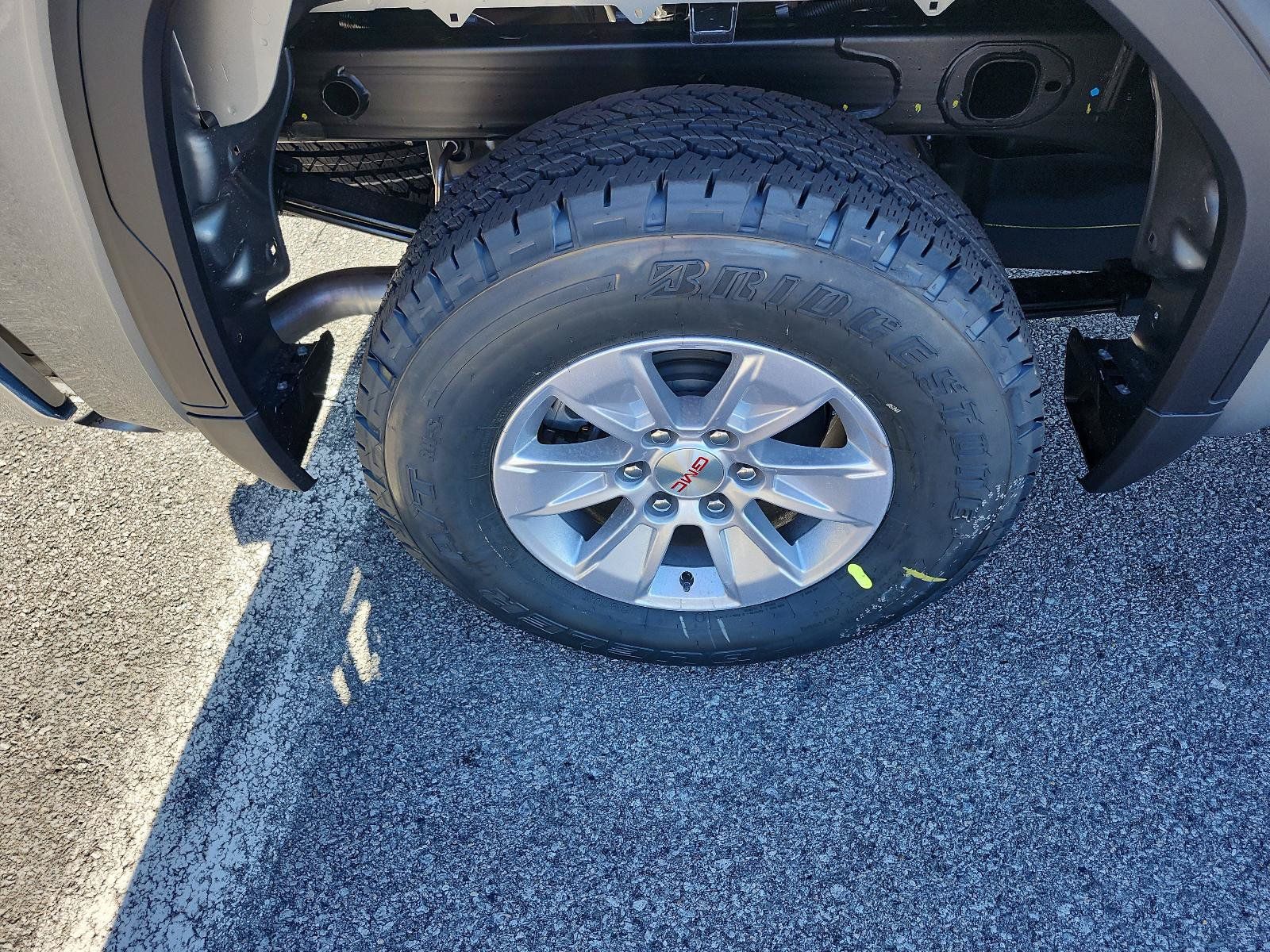 New 2026 GMC Sierra 1500 SLE AWD/4WD image 6
