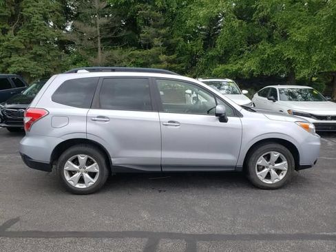 Used 2016 Subaru Forester 2.5i Premium AWD/4WD image 2