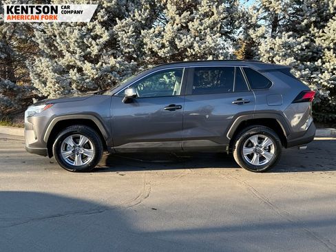 Used 2025 Toyota RAV4 XLE image 4