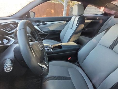 Used 2018 Honda Civic EX-T image 5