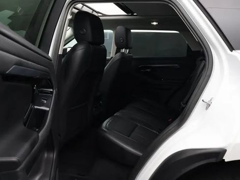 Used 2023 Land Rover Range Rover Evoque S AWD/4WD image 15