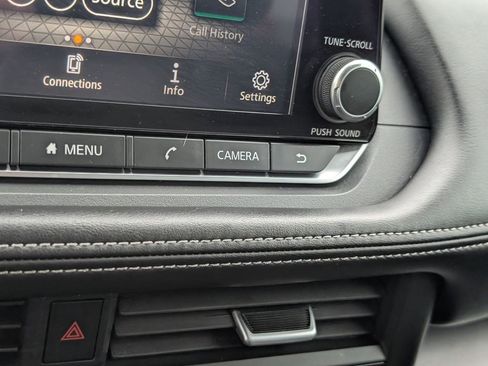Certified 2023 Nissan Rogue SV FWD image 16