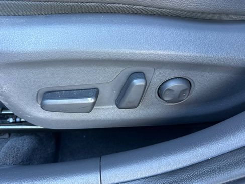 Used 2019 Hyundai Ioniq Limited image 14