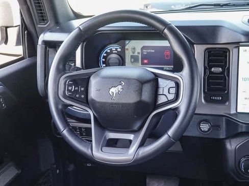Used 2022 Ford Bronco Outer Banks image 14