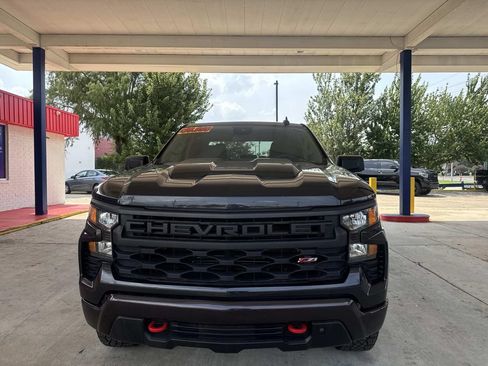 Used 2023 Chevrolet Silverado 1500 Custom Trail Boss AWD/4WD image 2
