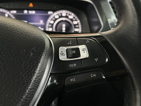 Used 2019 Volkswagen Tiguan SEL image 29