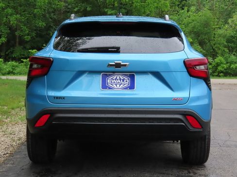 New 2026 Chevrolet Trax RS w/ Driver Confidence Package FWD image 16