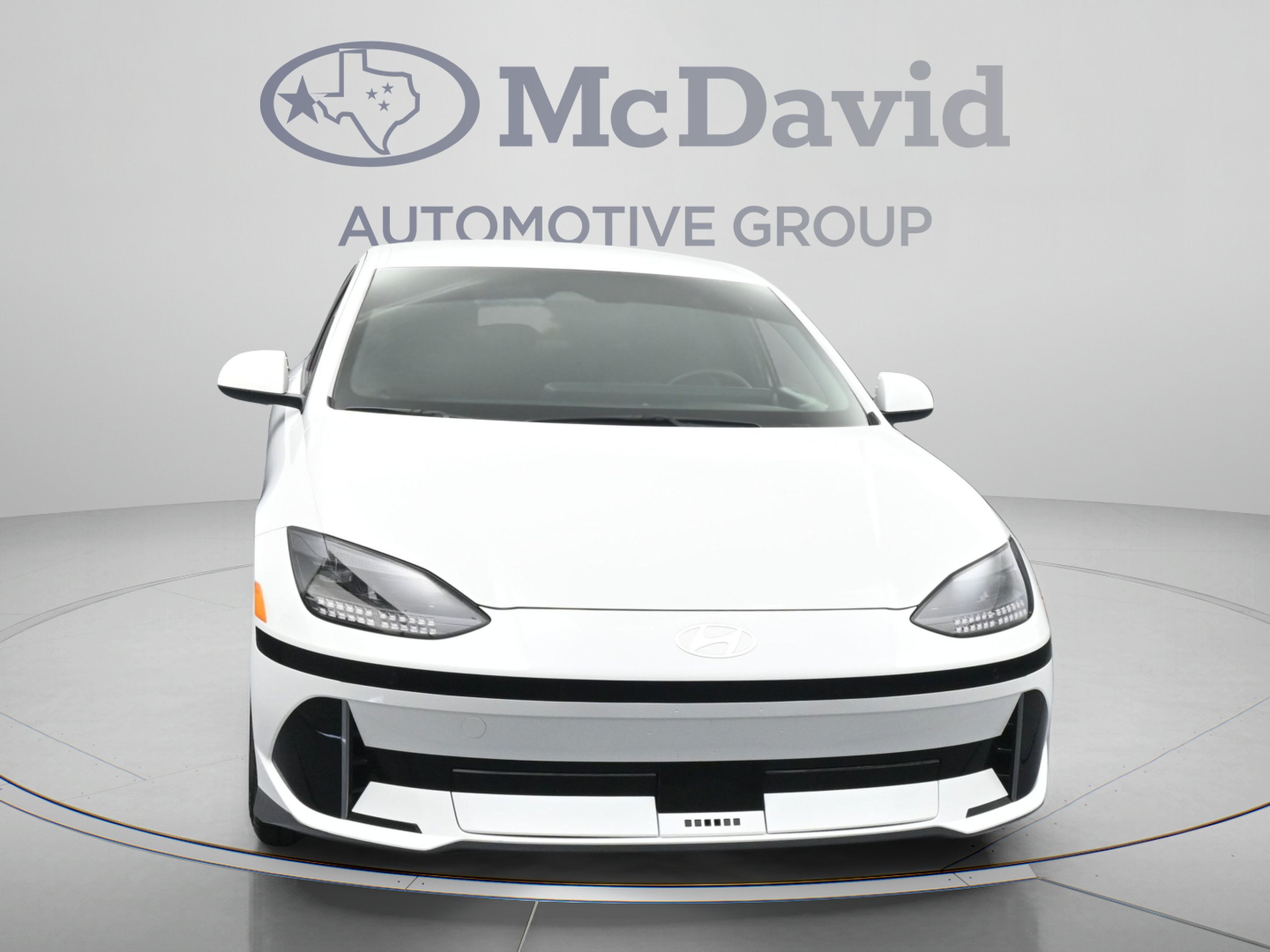 Used 2025 Hyundai Ioniq 6 SEL RWD image 2