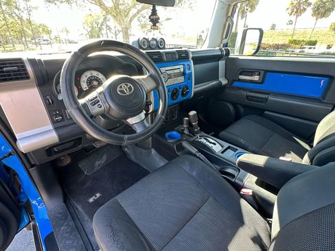 Used 2007 Toyota FJ Cruiser 4WD image 14