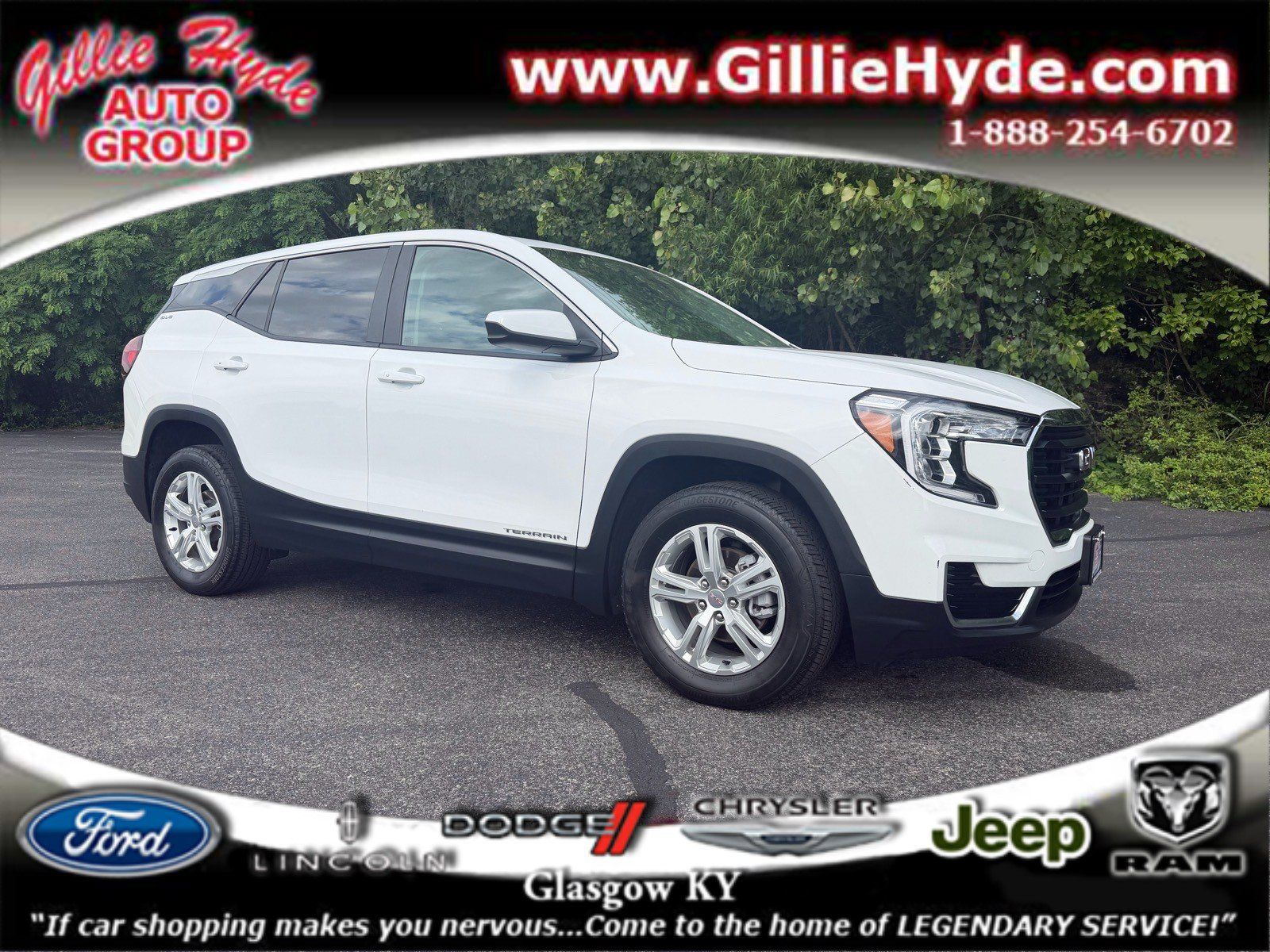 Used 2024 GMC Terrain SLE AWD/4WD image 1