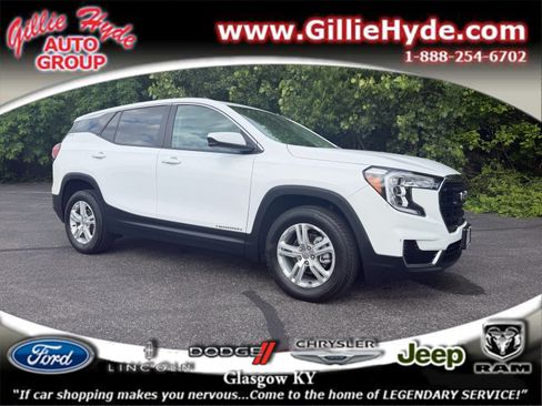 Used 2024 GMC Terrain SLE AWD/4WD image 1