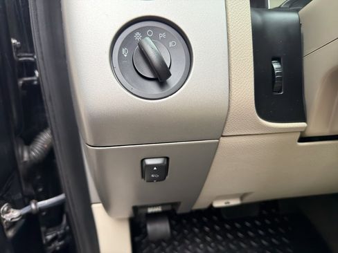 Used 2011 Ford Expedition EL Limited w/ 301A Rapid Spec Order Code image 24