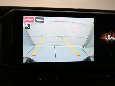 Used 2025 Jeep Gladiator Mojave image 23