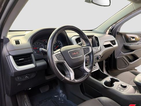 Used 2018 GMC Terrain SLE w/ Driver Convenience Package FWD image 4