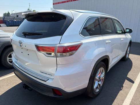 Used 2014 Toyota Highlander Limited Platinum AWD/4WD image 6