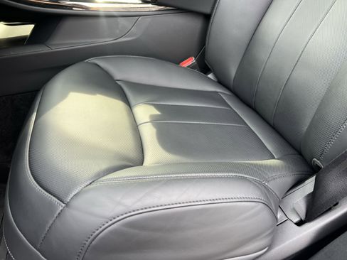 Certified 2025 Land Rover Range Rover Sport Autobiography image 17