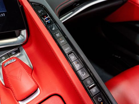 Used 2020 Chevrolet Corvette Stingray Preferred Cpe w/ 2LT Preferred Equipment Group image 26