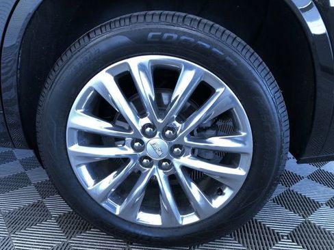 Used 2022 Cadillac XT6 Premium Luxury w/ Technology Package AWD/4WD image 9