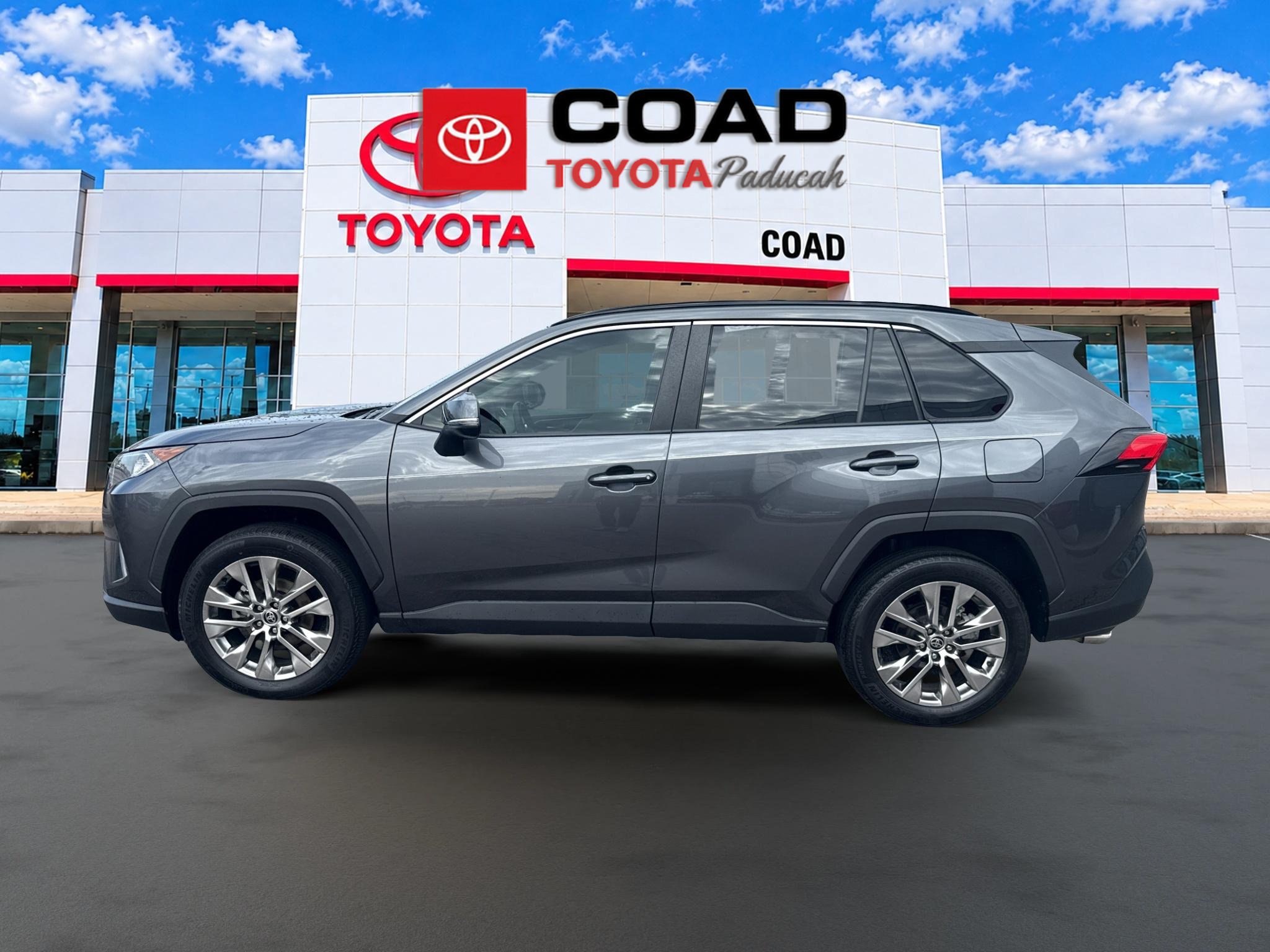 Certified 2021 Toyota RAV4 XLE Premium AWD/4WD image 2