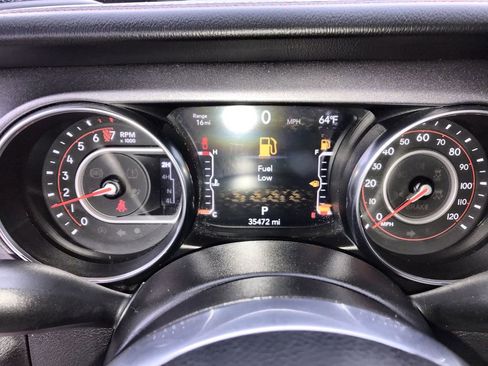 Used 2021 Jeep Gladiator Mojave w/ Cold Weather Group image 15