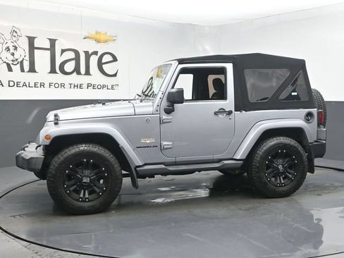 Used 2013 Jeep Wrangler Sahara w/ Dual Top Group AWD/4WD image 27