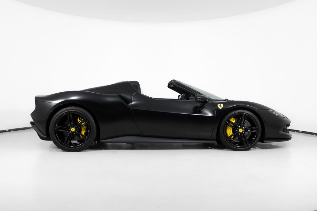Used 2025 Ferrari 296 GTS RWD image 10