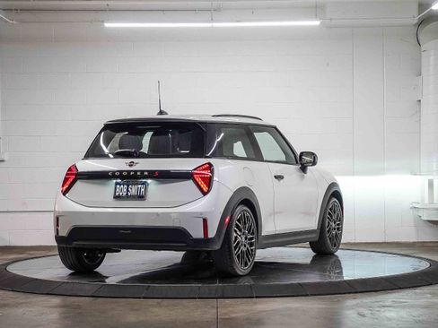 Used 2025 MINI Cooper S image 6
