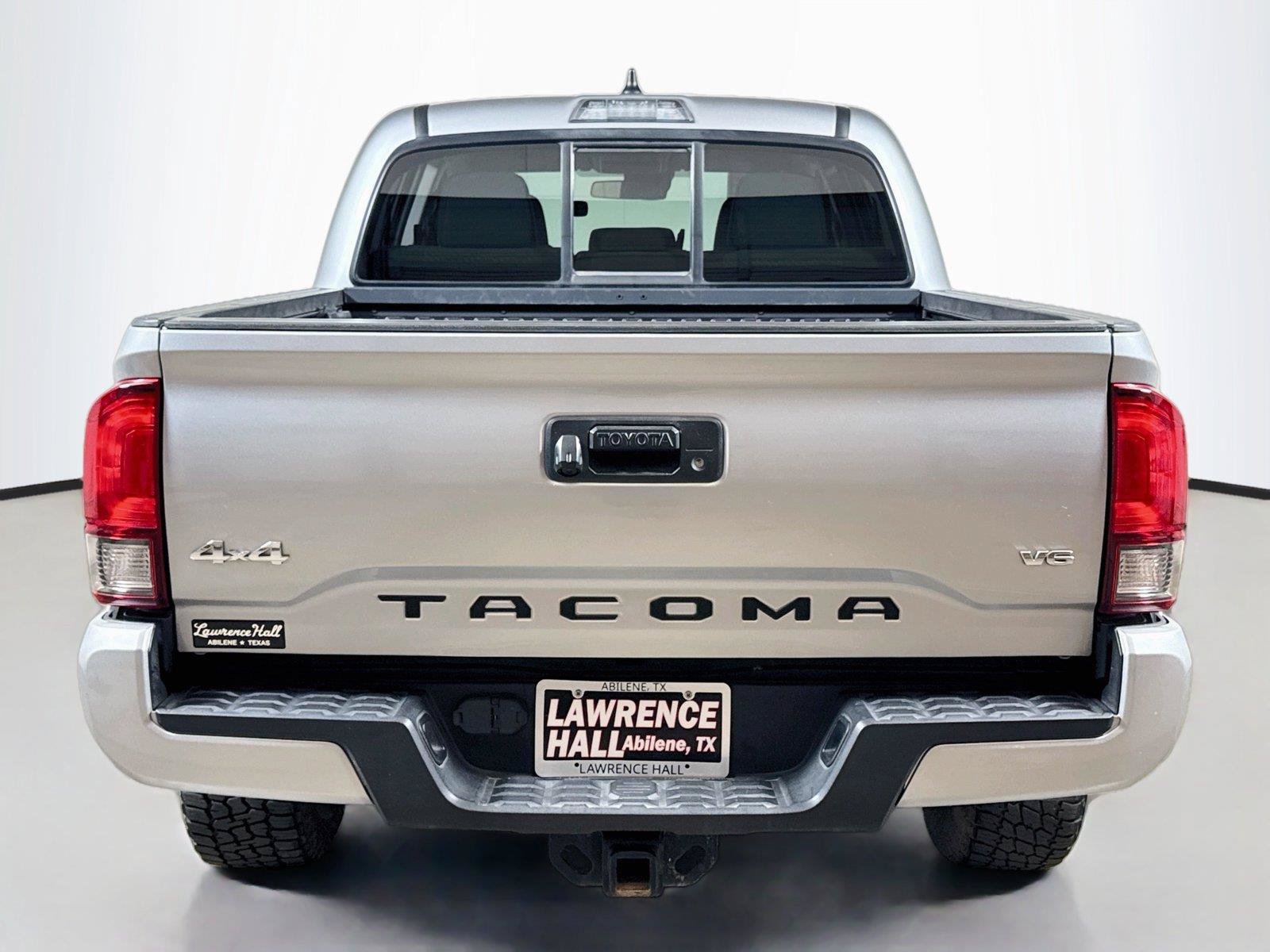 Used 2022 Toyota Tacoma SR AWD/4WD image 5