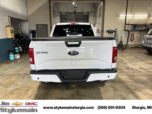 Used 2015 Ford F150 XLT w/ Equipment Group 302A Luxury AWD/4WD image 9