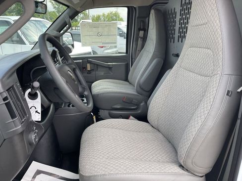 New 2025 Chevrolet Express 2500 w/ Driver Convenience Package RWD image 7