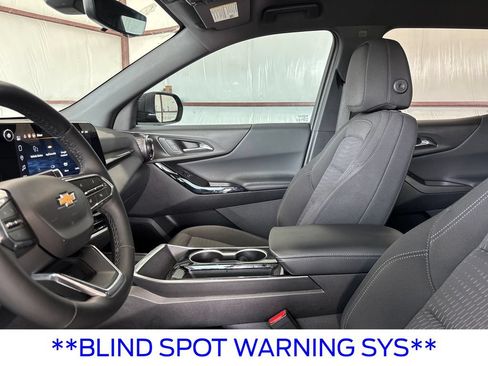 Used 2025 Chevrolet Equinox LT w/ Safety and Technology Package FWD image 16