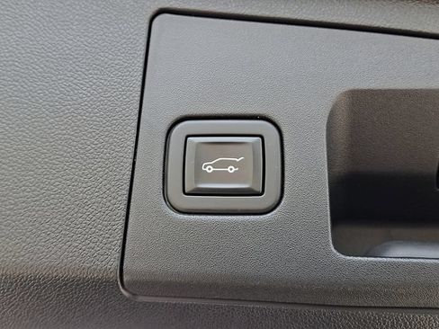 Used 2021 Cadillac XT4 Sport AWD/4WD image 28