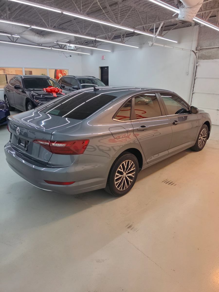 Used 2020 Volkswagen Jetta SE w/ SE Cold Weather Package FWD image 6