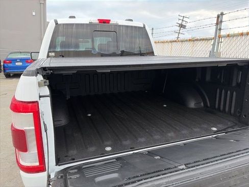 Used 2021 Ford F150 Lariat w/ Equipment Group 502A High image 5