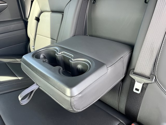 Certified 2025 GMC Sierra 1500 SLT AWD/4WD image 28