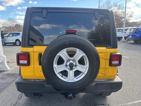 Used 2018 Jeep Wrangler Unlimited Sport S image 5
