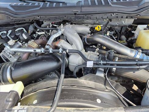 Certified 2022 Ford F450 XLT w/ XLT Premium Package AWD/4WD image 22