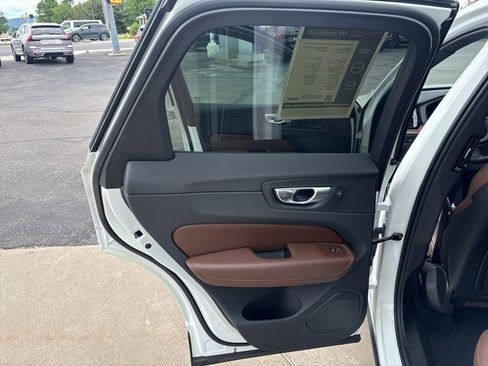 Certified 2024 Volvo XC60 T8 Plus w/ Protection Package Premier AWD/4WD image 29