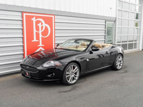 Used 2007 Jaguar XK Convertible RWD image 35